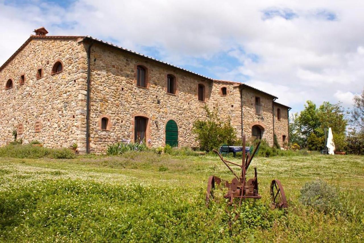 Agriturismo Fattoria Di Statiano Pomarance Exterior foto