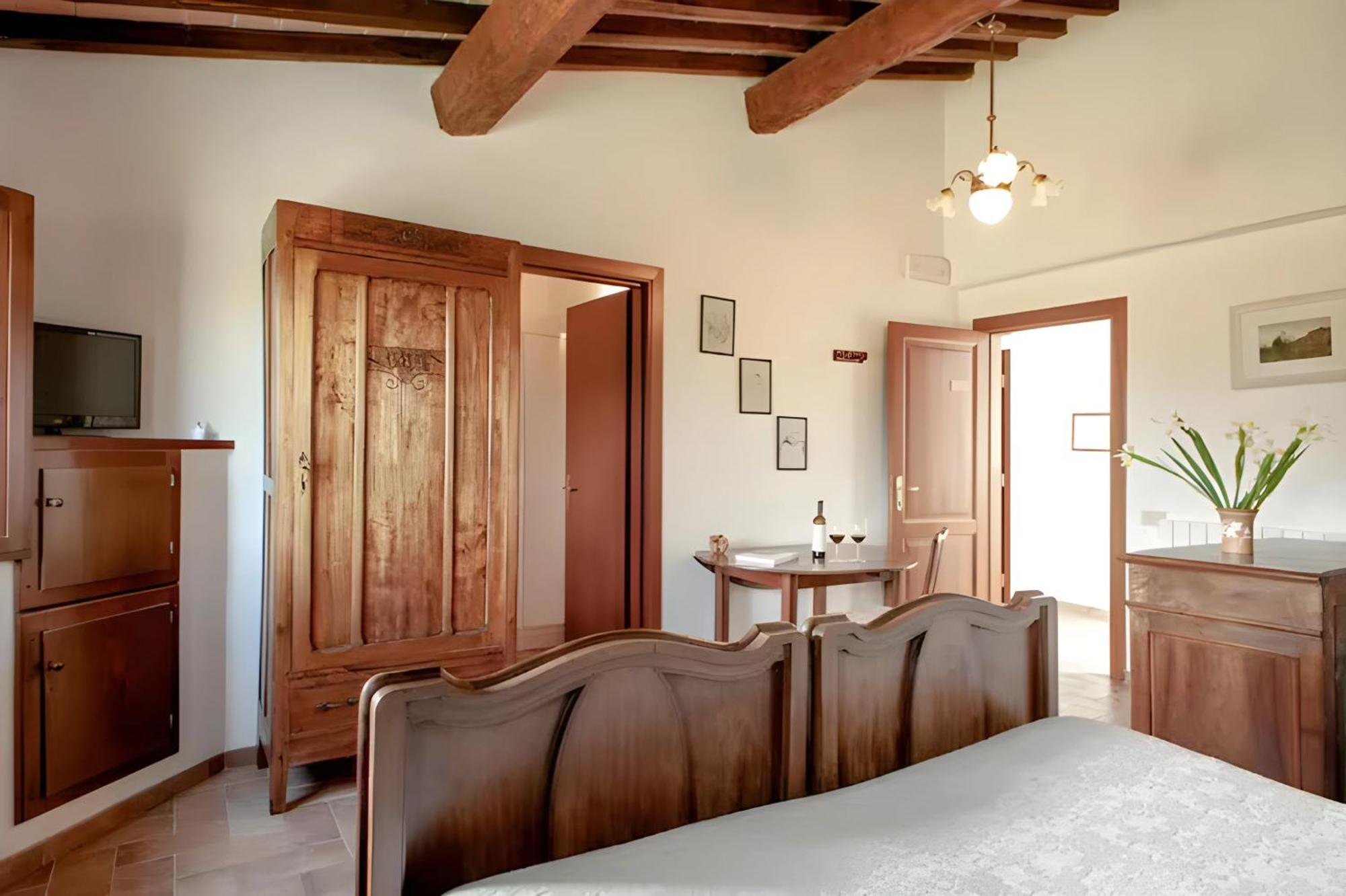 Agriturismo Fattoria Di Statiano Pomarance Exterior foto